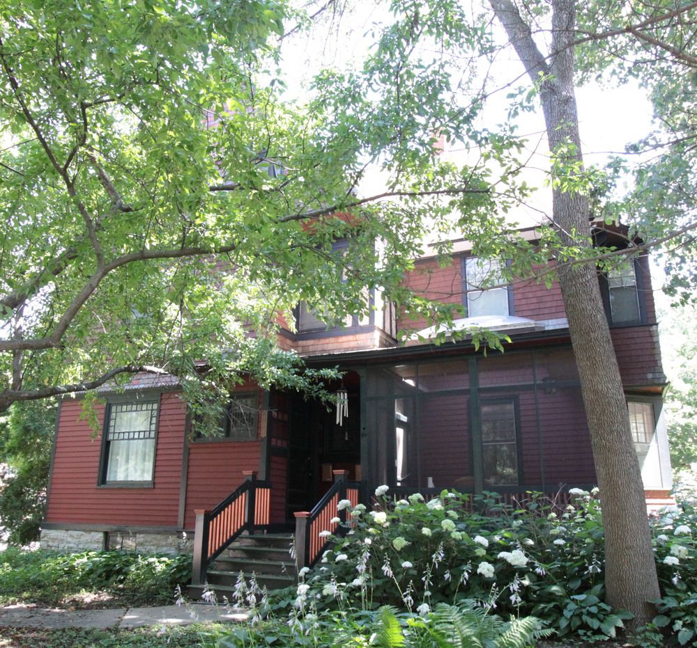 House on Virginia Avenue, West façade